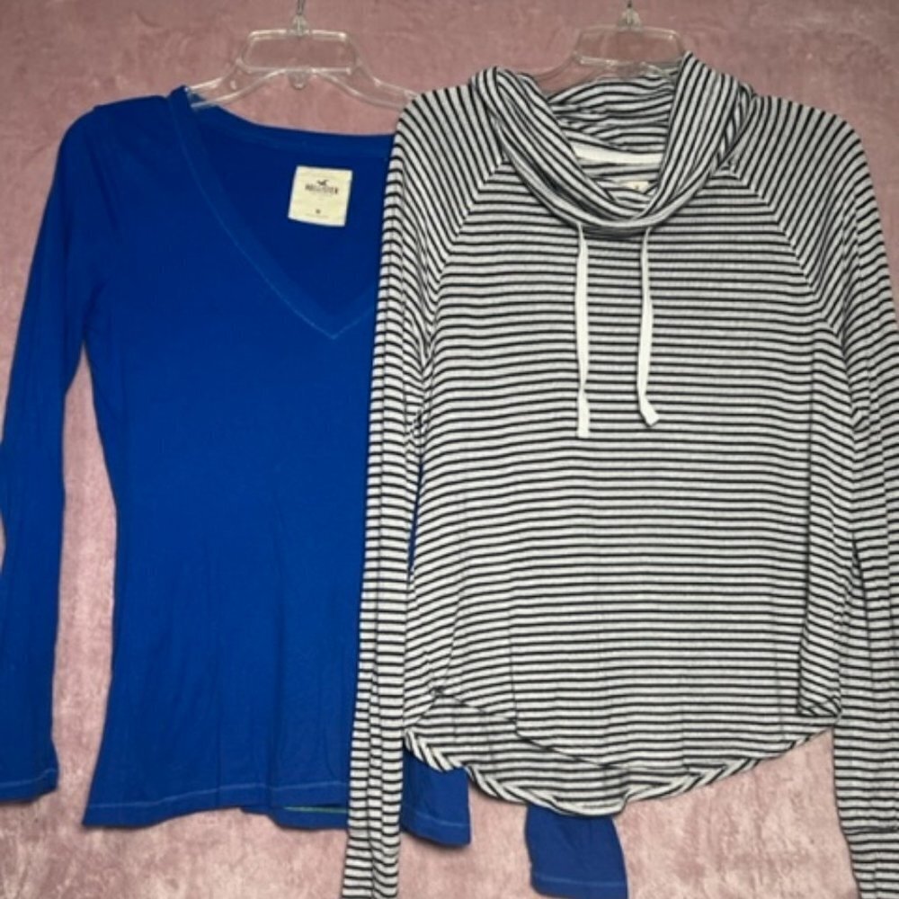 Hollister Bundle (2) Womens Long Sleeve Striped And Solid Blue Shirt Size M